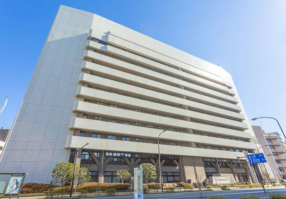 横須賀市役所（徒歩4分/約310m）